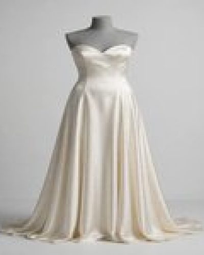 neckline gown